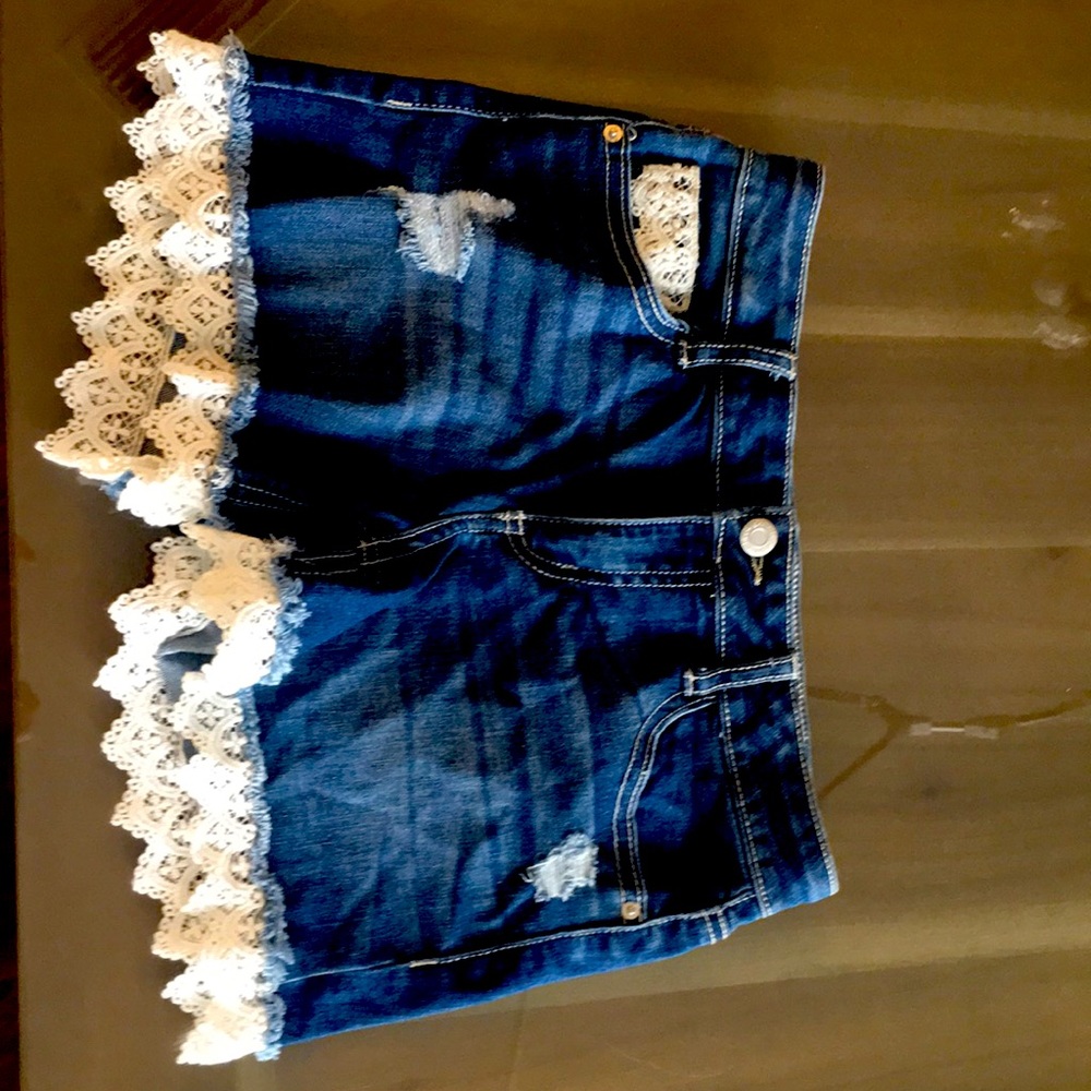 Cute lace shorts for girls